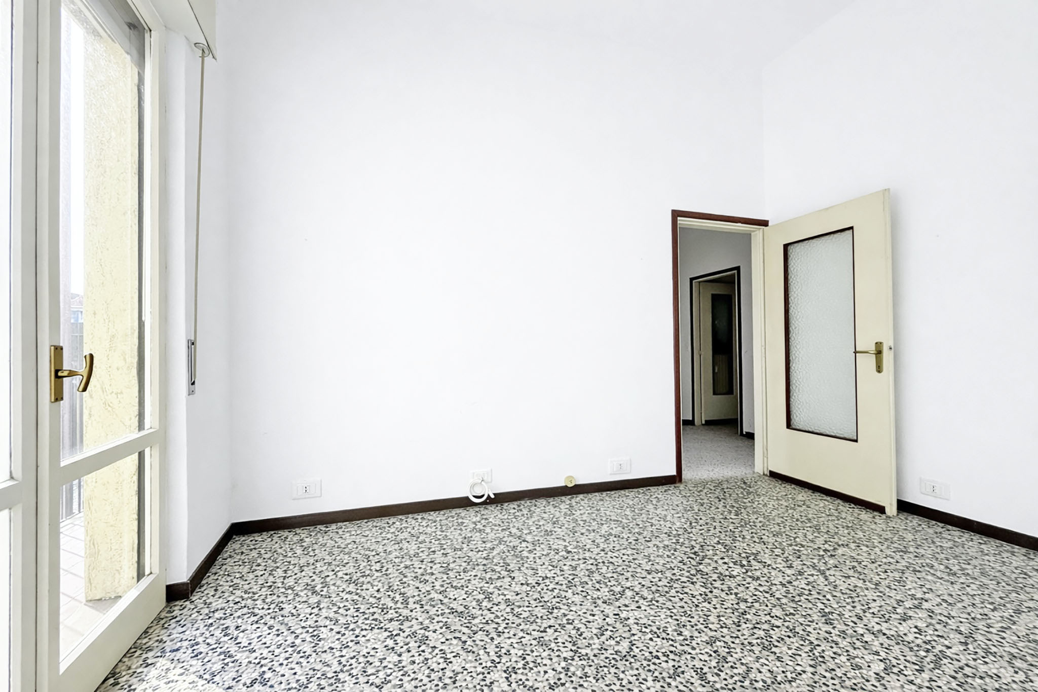 v0976-12_c01 2 locali da ristrutturare in vendita a Novara, Torrion Quartara – foto 12