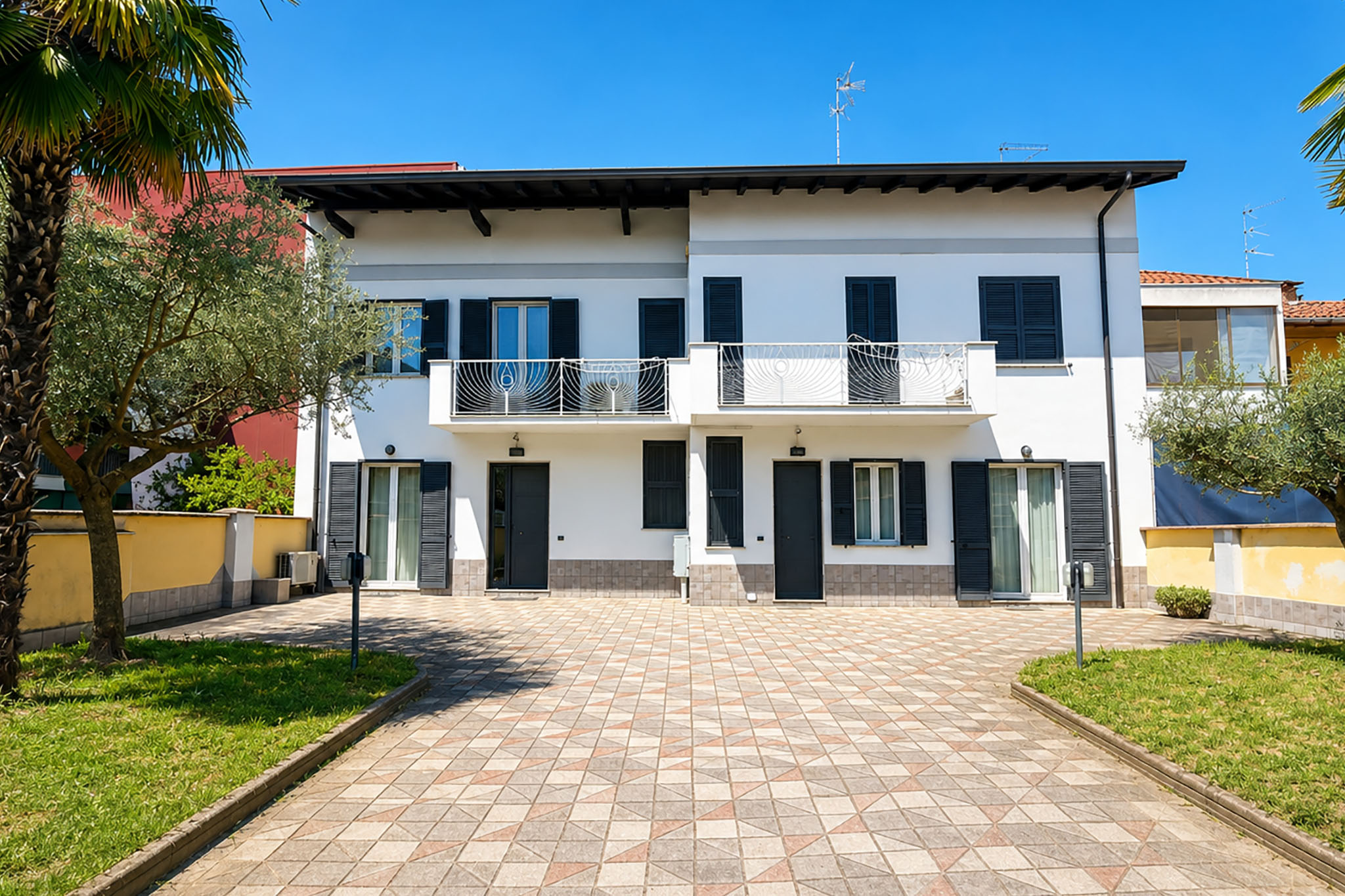 Casa indipendente bifamiliare in vendita a Novara, Sant'Agabio – foto 1
