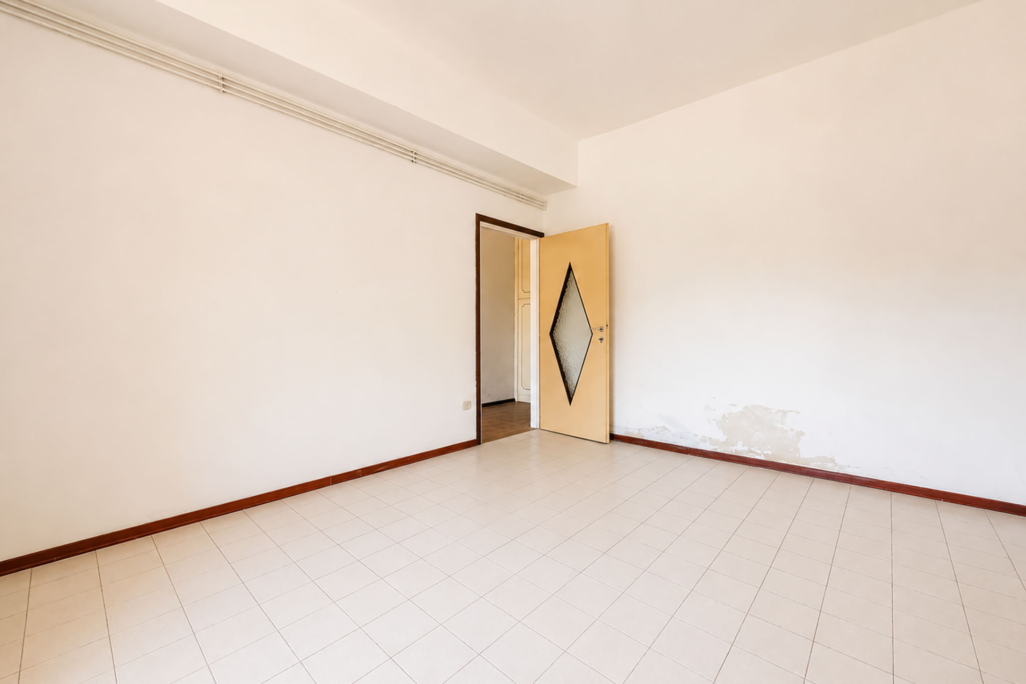 Appartamenti indipendenti con box e aree verdi in vendita a Momo – foto 3