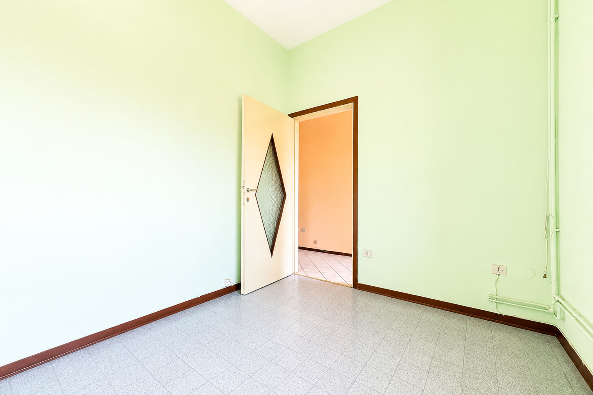 Appartamenti indipendenti con box e aree verdi in vendita a Momo – foto 16