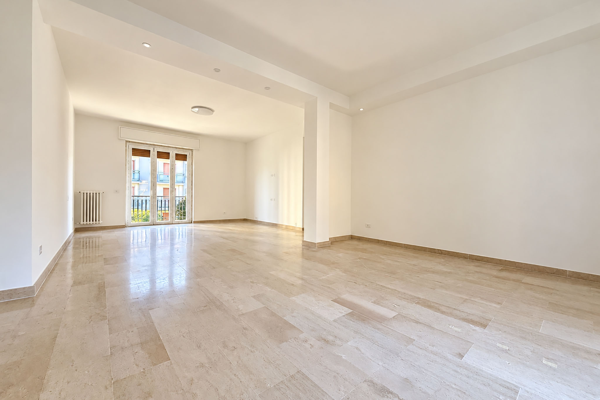 Soggiorno – quadrilocale in via Brofferio 15, Novara San Rocco