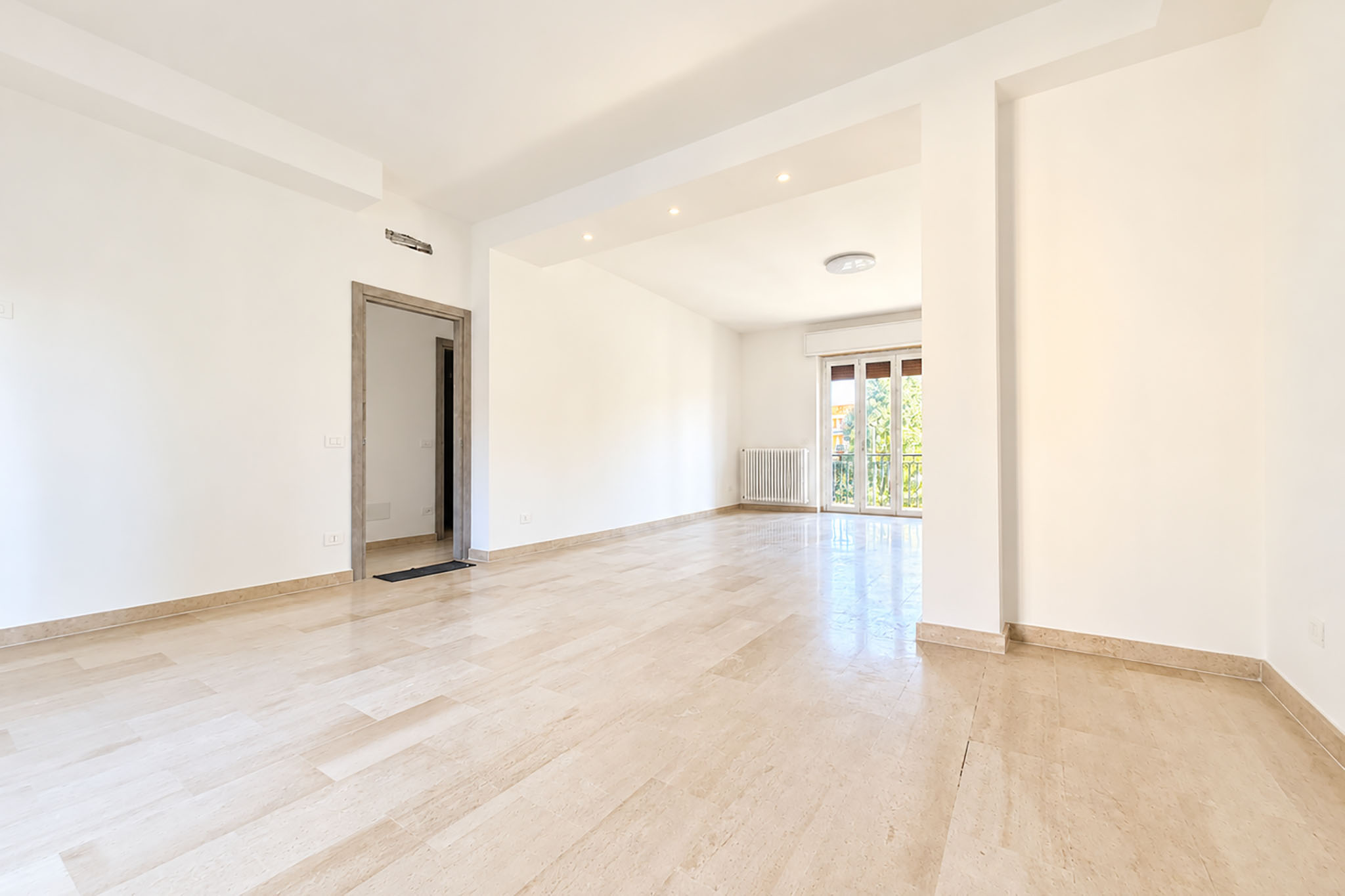 Soggiorno – quadrilocale in via Brofferio 15, Novara San Rocco