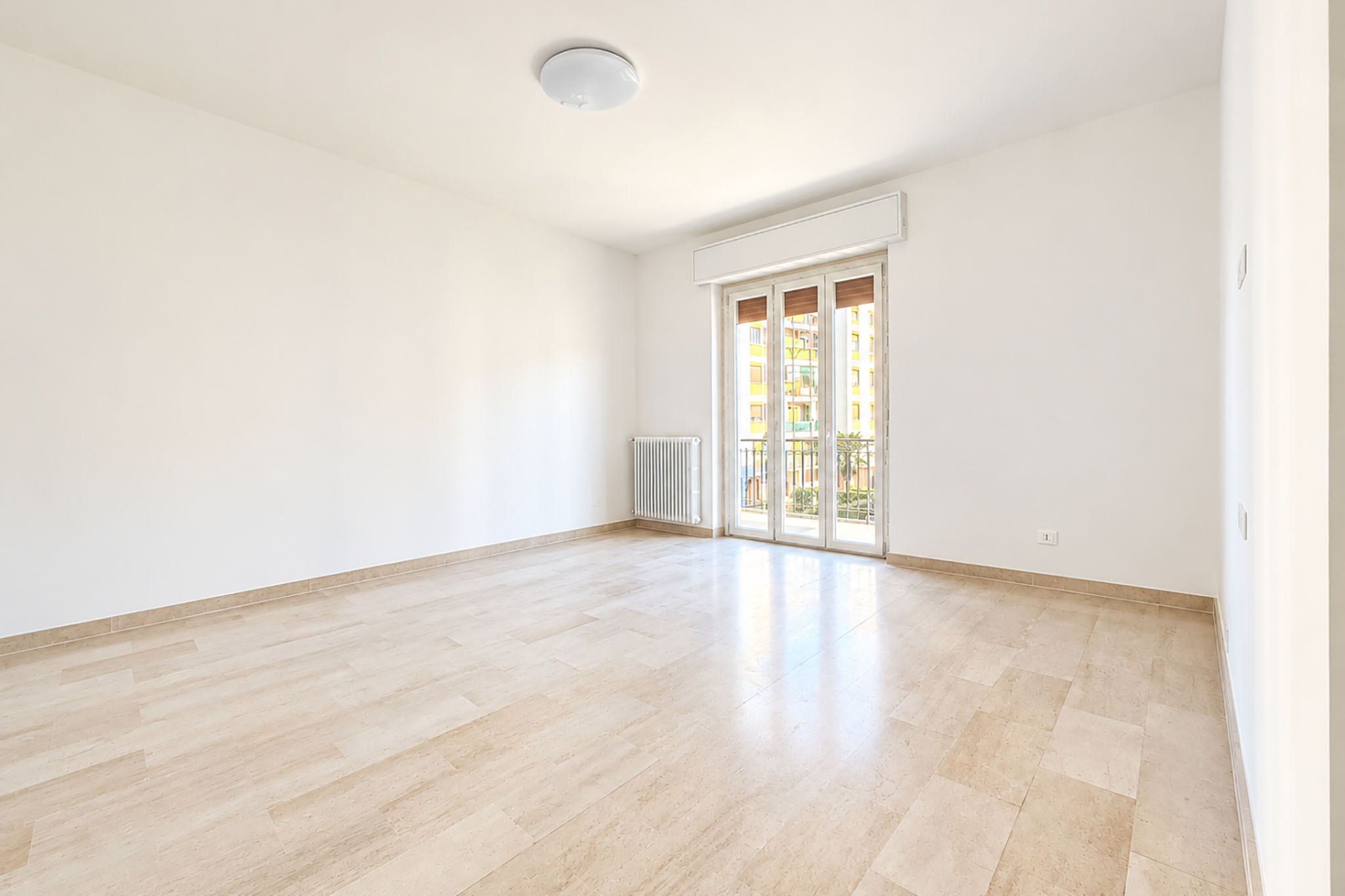 Soggiorno – quadrilocale in via Brofferio 15, Novara San Rocco