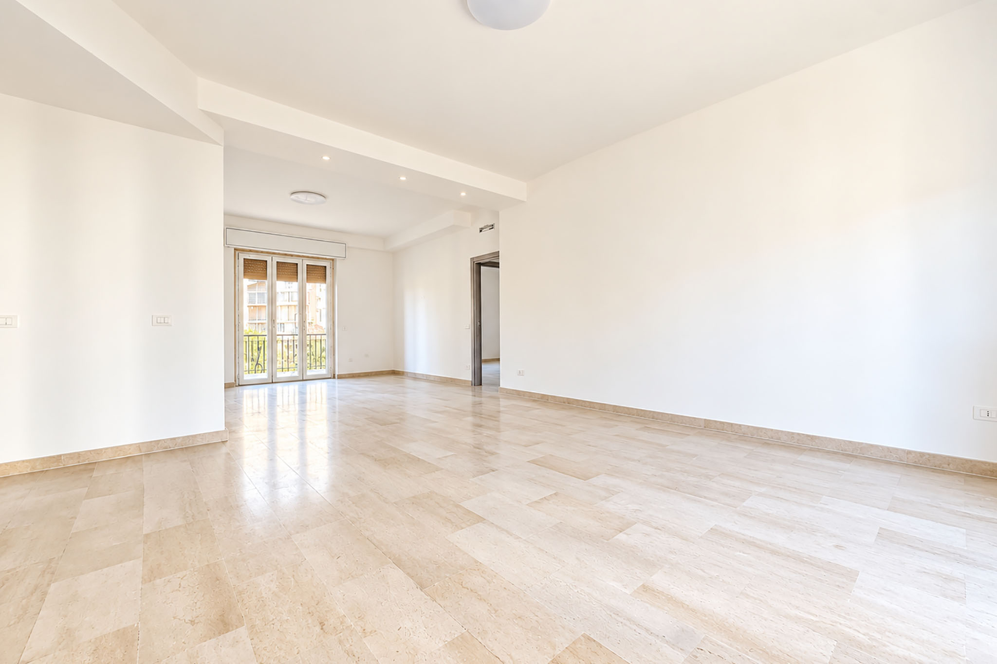 Soggiorno – quadrilocale in via Brofferio 15, Novara San Rocco